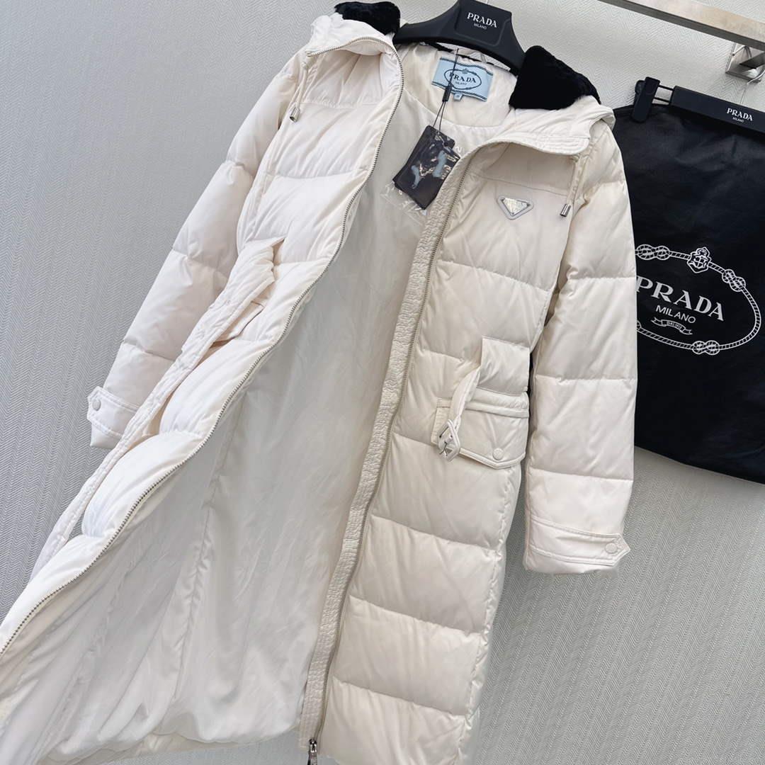 Prada Women’s Fashion Clothing Down Coat P74182