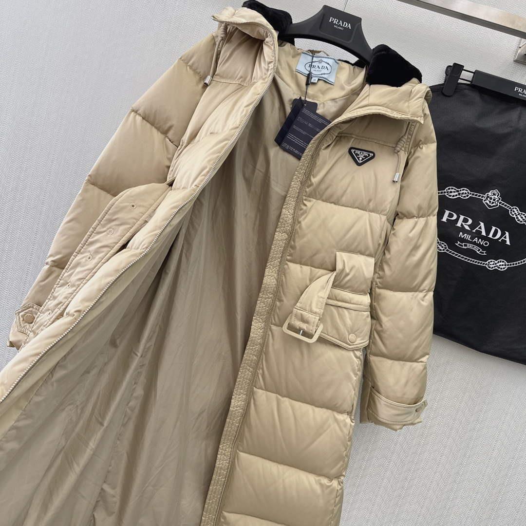 Prada Women’s Fashion Clothing Down Coat P74183