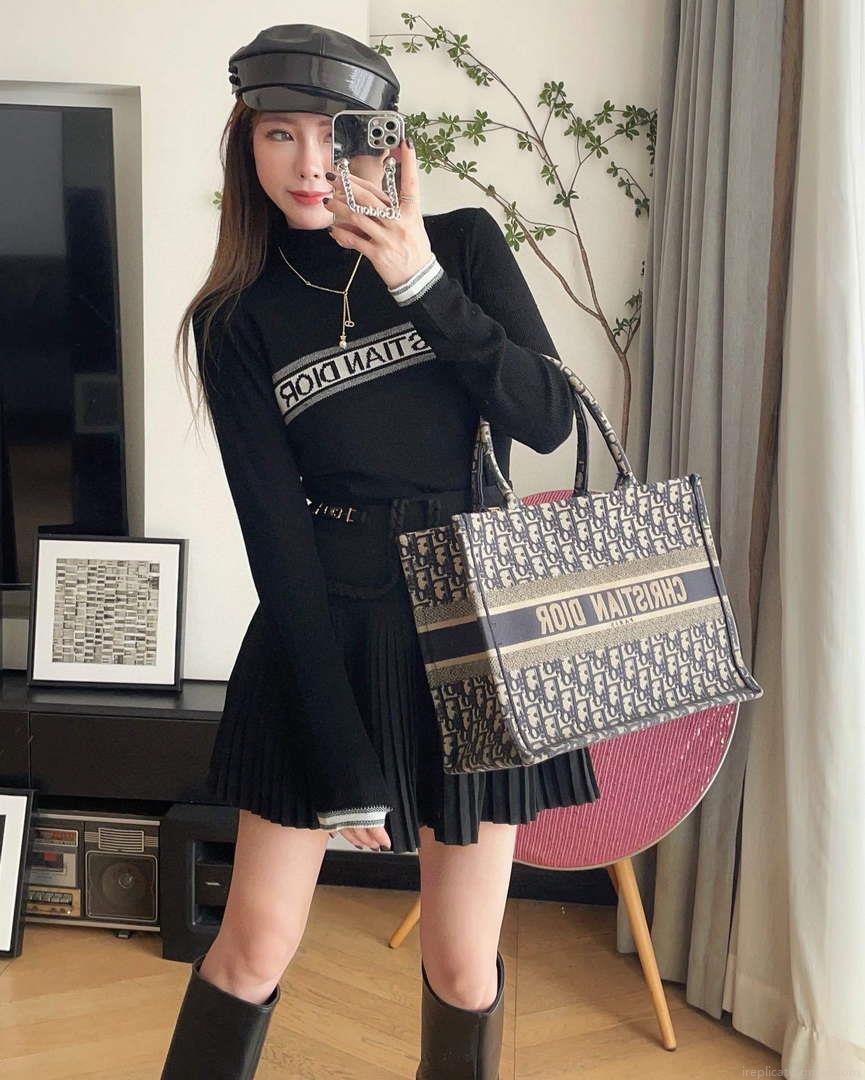 Dior Women’s Fashion Clothing Sweater D38576