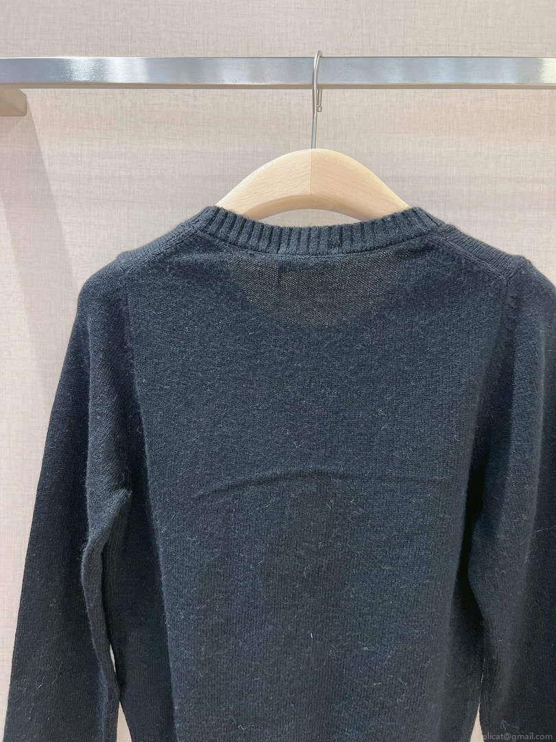 Chanel Women’s Fashion Clothing Sweater CC69137