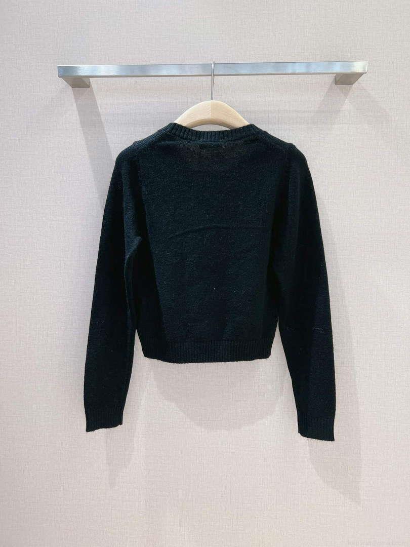 Chanel Women’s Fashion Clothing Sweater CC69137