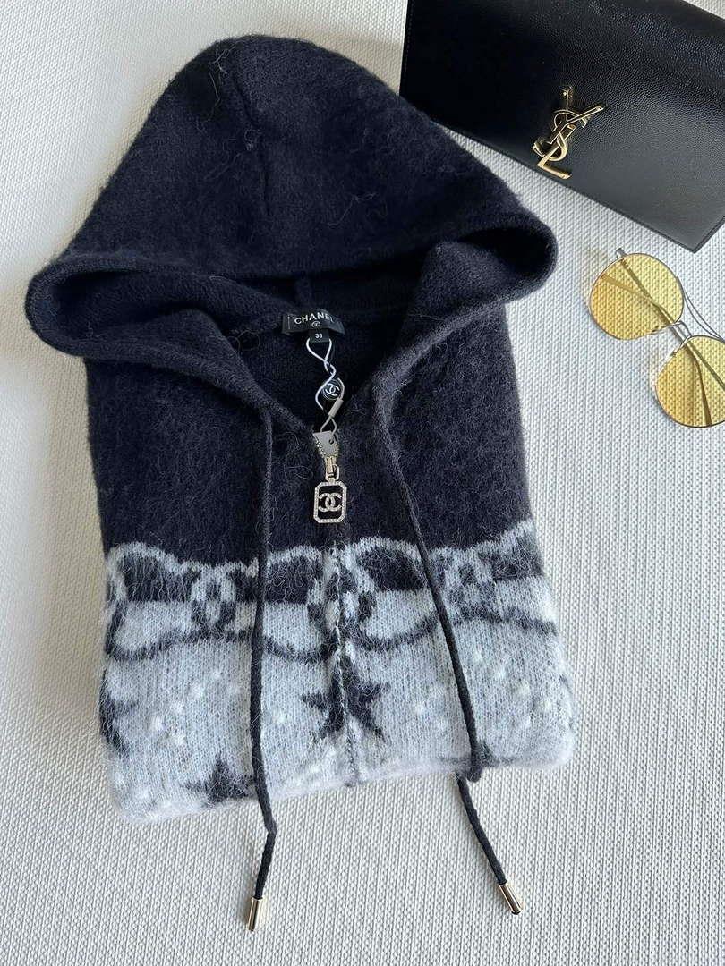 Chanel Women’s Fashion Clothing Sweater CC69145