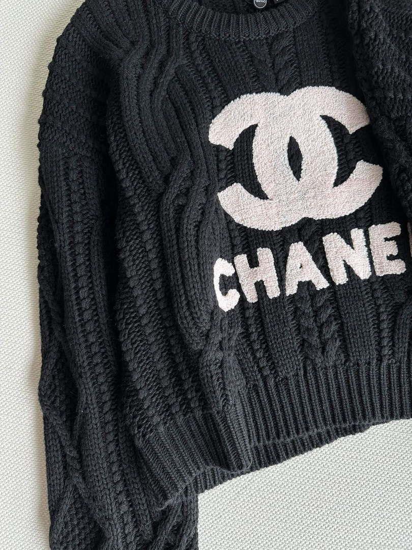 Chanel Women’s Fashion Clothing Sweater CC69147