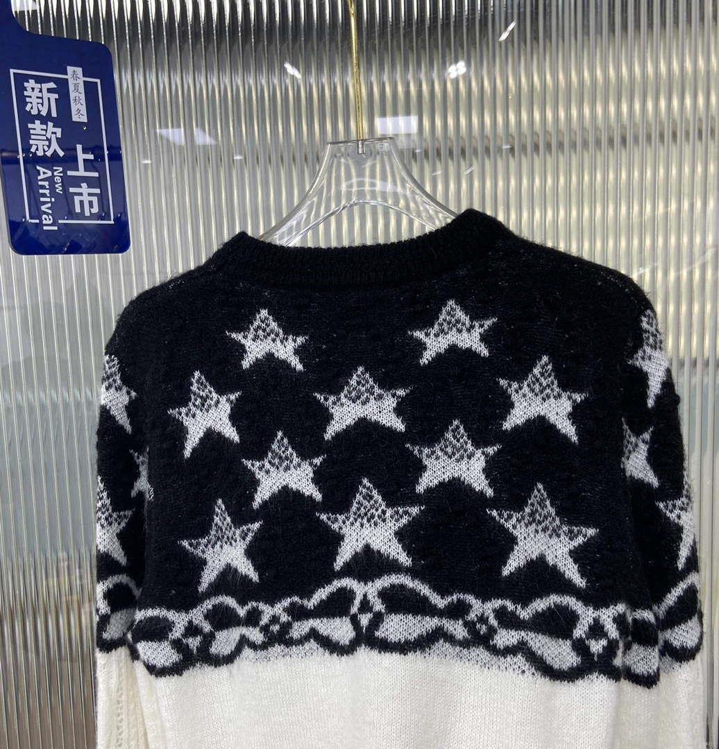 Chanel Women’s Fashion Clothing Sweater CC69153