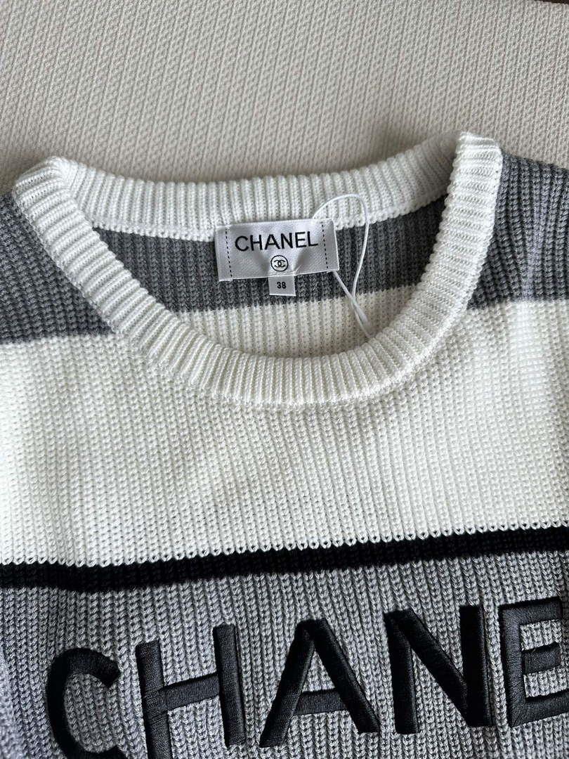 Chanel Women’s Fashion Clothing Sweater CC69156