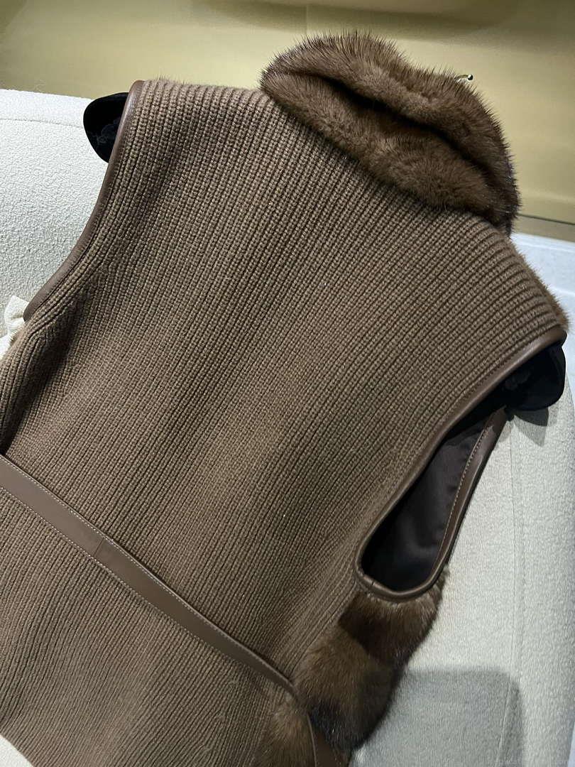 Loro Piana Copenhagen Mink Cashmere Vest L90092