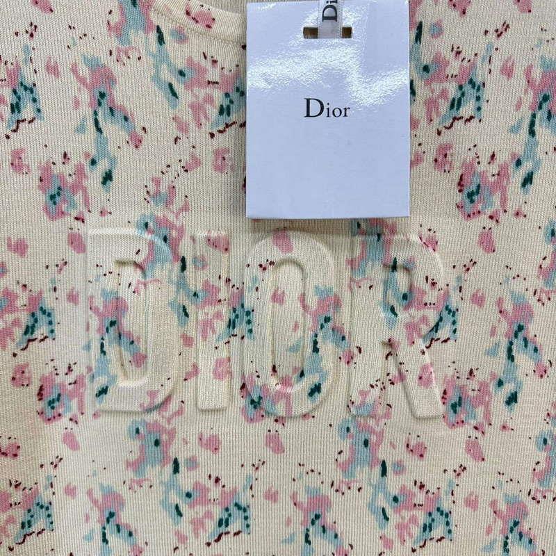 Dior Women’s T-shirt Fashion Clothing D82563