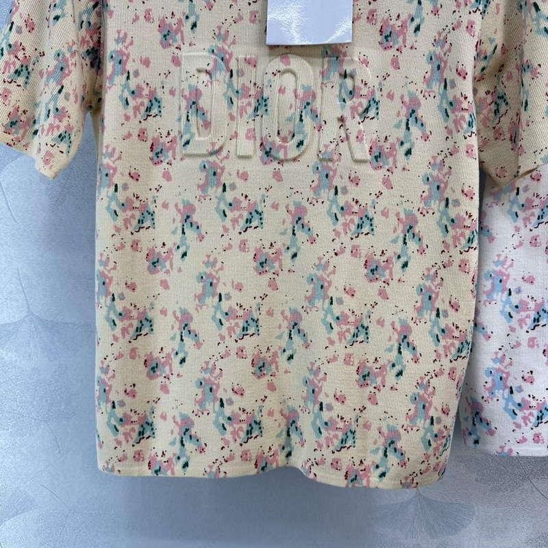 Dior Women’s T-shirt Fashion Clothing D82563