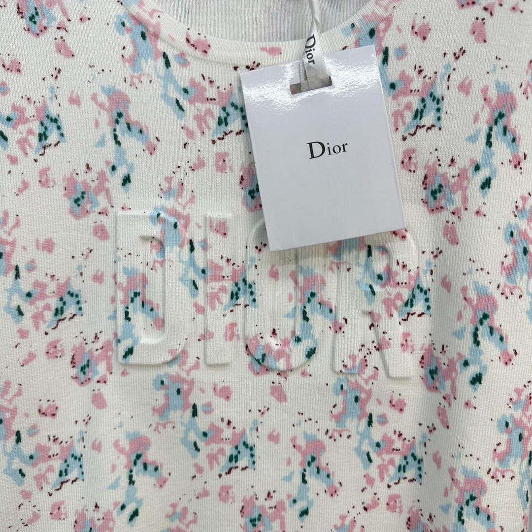 Dior Women’s T-shirt Fashion Clothing D82563