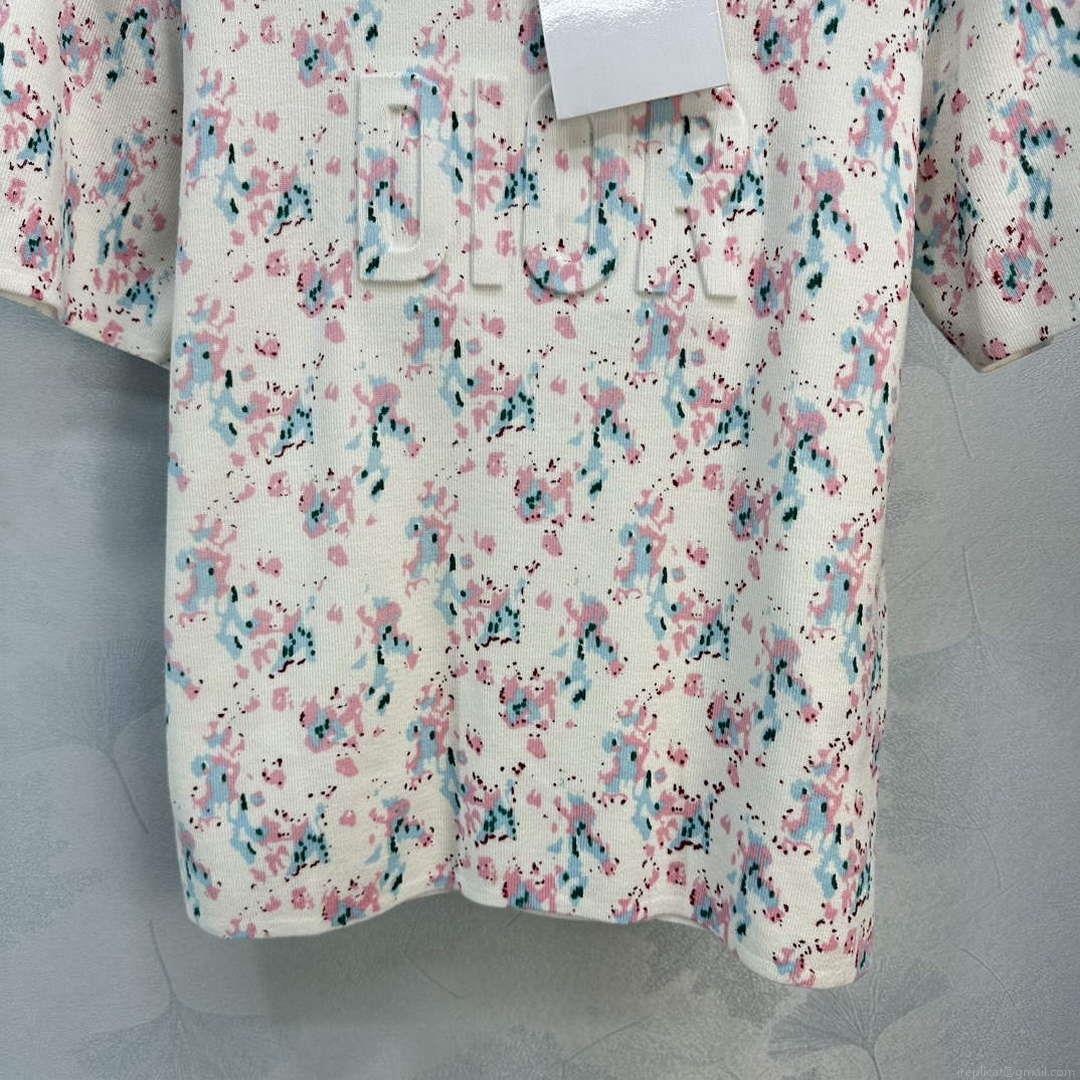 Dior Women’s T-shirt Fashion Clothing D82563