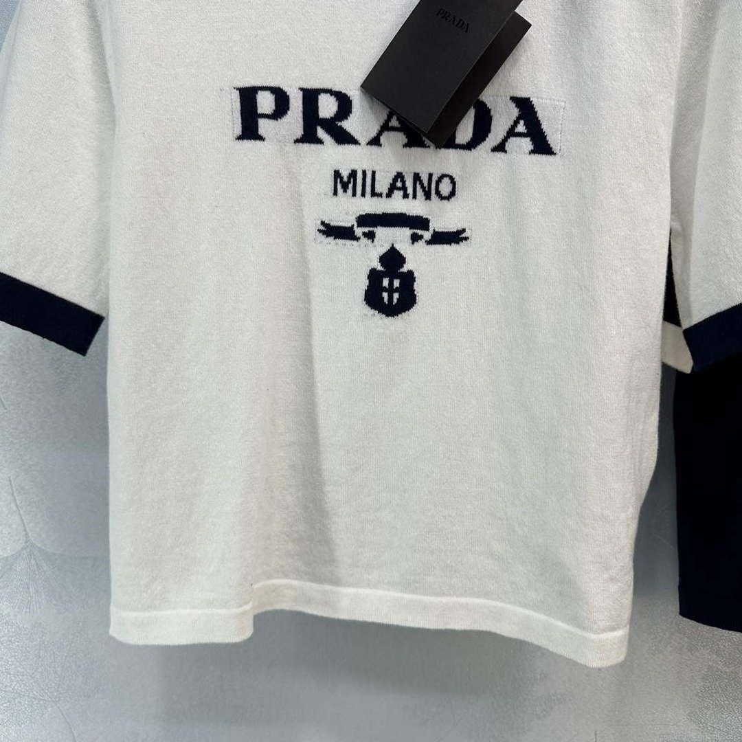 Prada Women’s T-shirt Fashion Clothing P89210