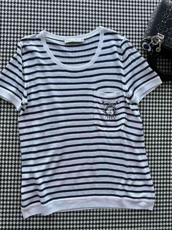 Dior Women’s T-shirt Fashion Clothing D82569