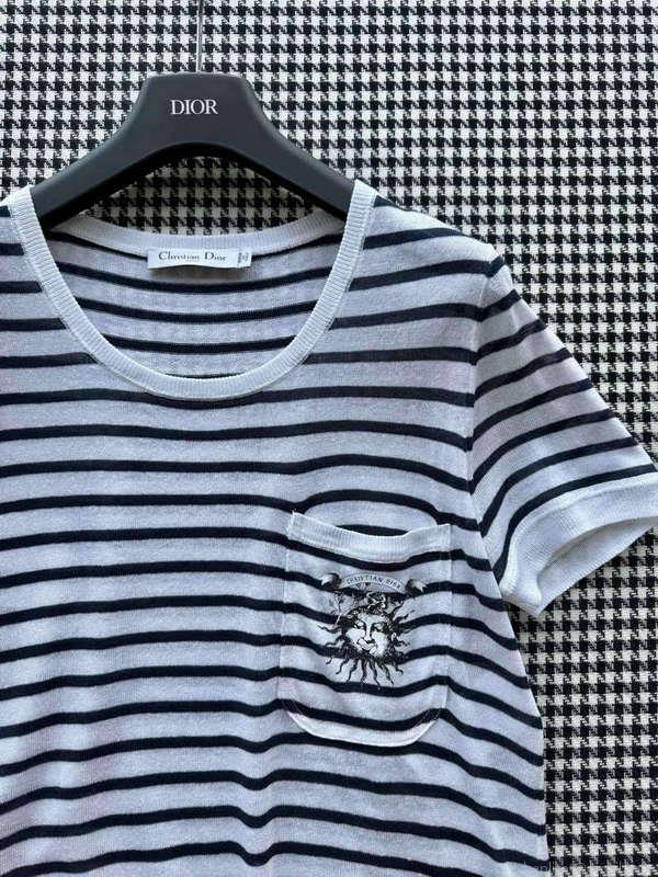 Dior Women’s T-shirt Fashion Clothing D82569