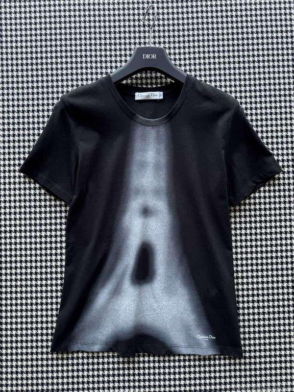 Dior Women’s T-shirt Fashion Clothing D82570