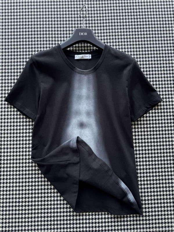 Dior Women’s T-shirt Fashion Clothing D82570