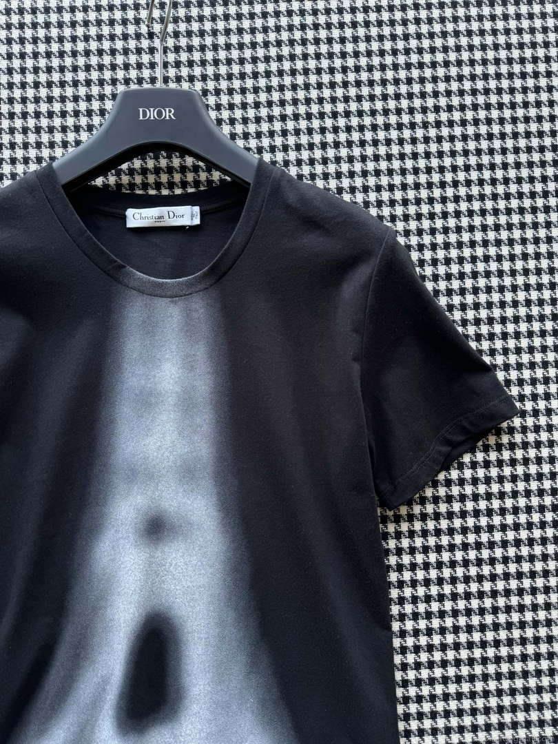 Dior Women’s T-shirt Fashion Clothing D82570