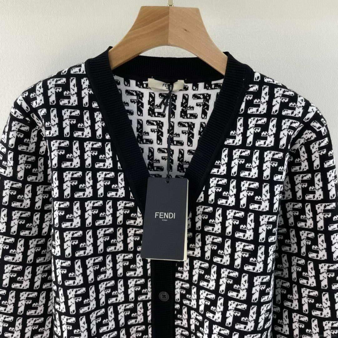 Fendi Women’s Sweaters Designer Fendi Clothing F68321