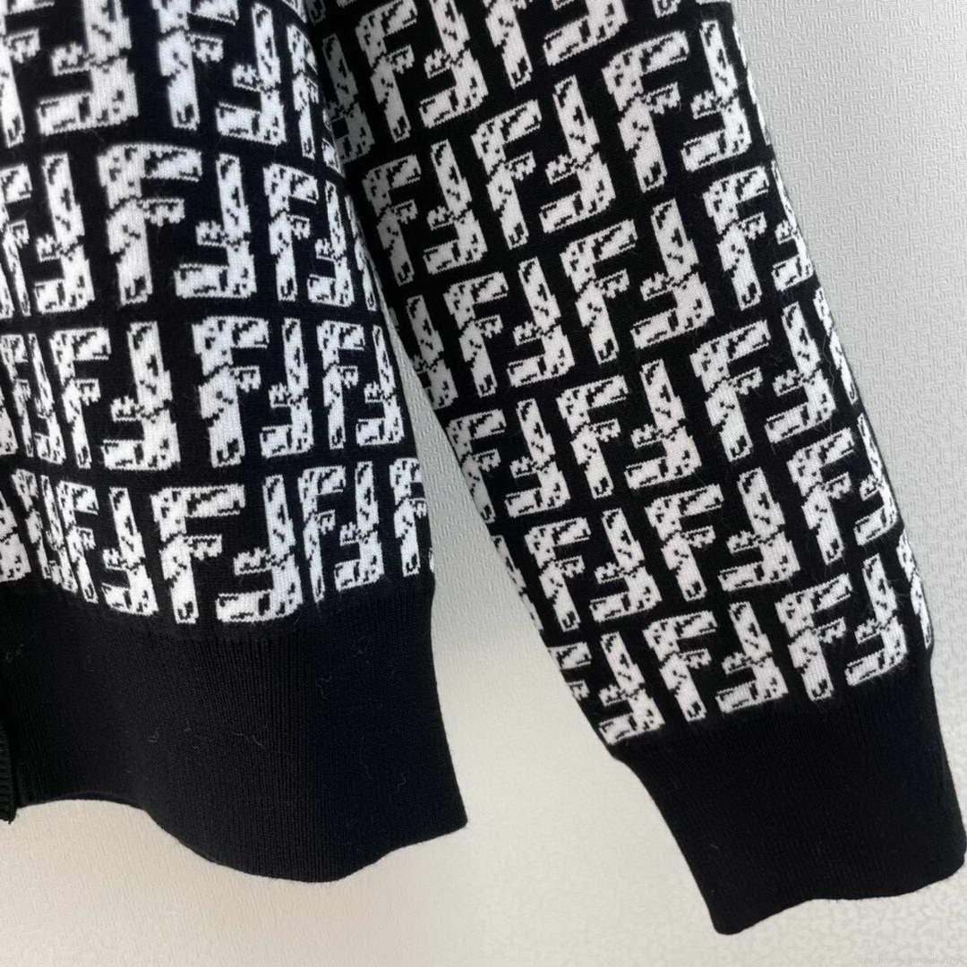 Fendi Women’s Sweaters Designer Fendi Clothing F68321