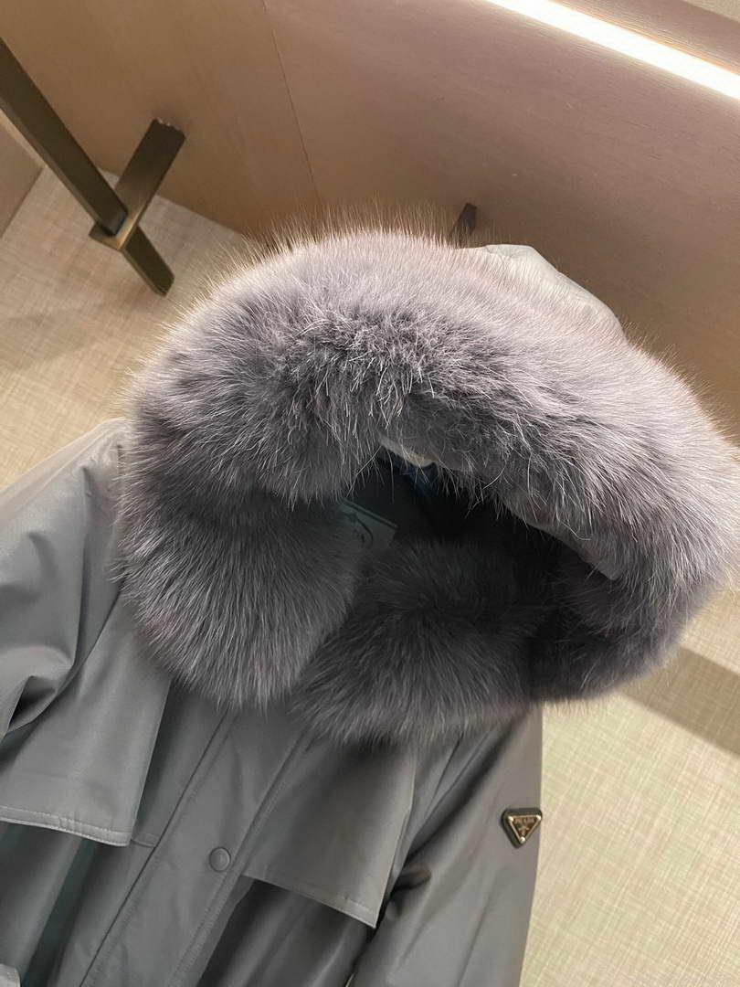 Prada Women’s Down Jacket Designer Prada Clothing P58432
