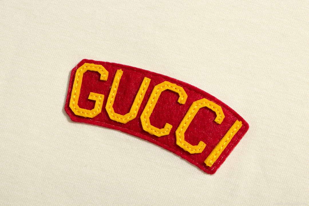Gucci Men’s Women’s Short Sleeve T-shirt G66801