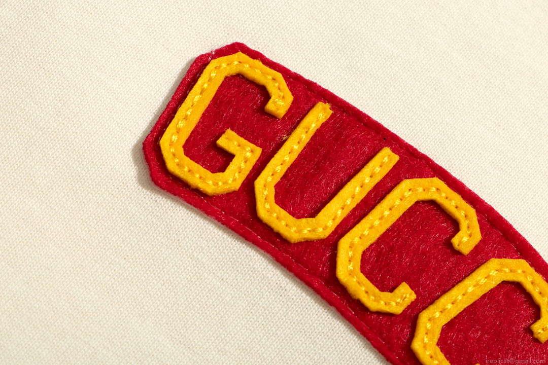 Gucci Men’s Women’s Short Sleeve T-shirt G66801