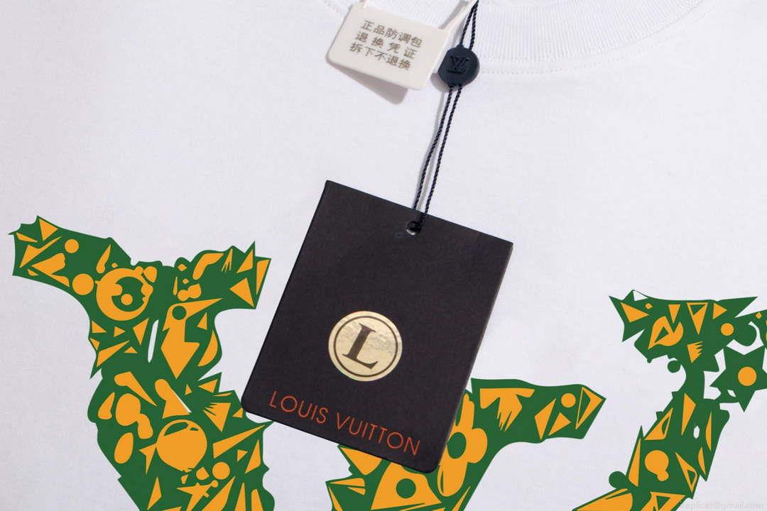 Louis Vuitton Men’s Women’s Short Sleeve T-shirt L36826