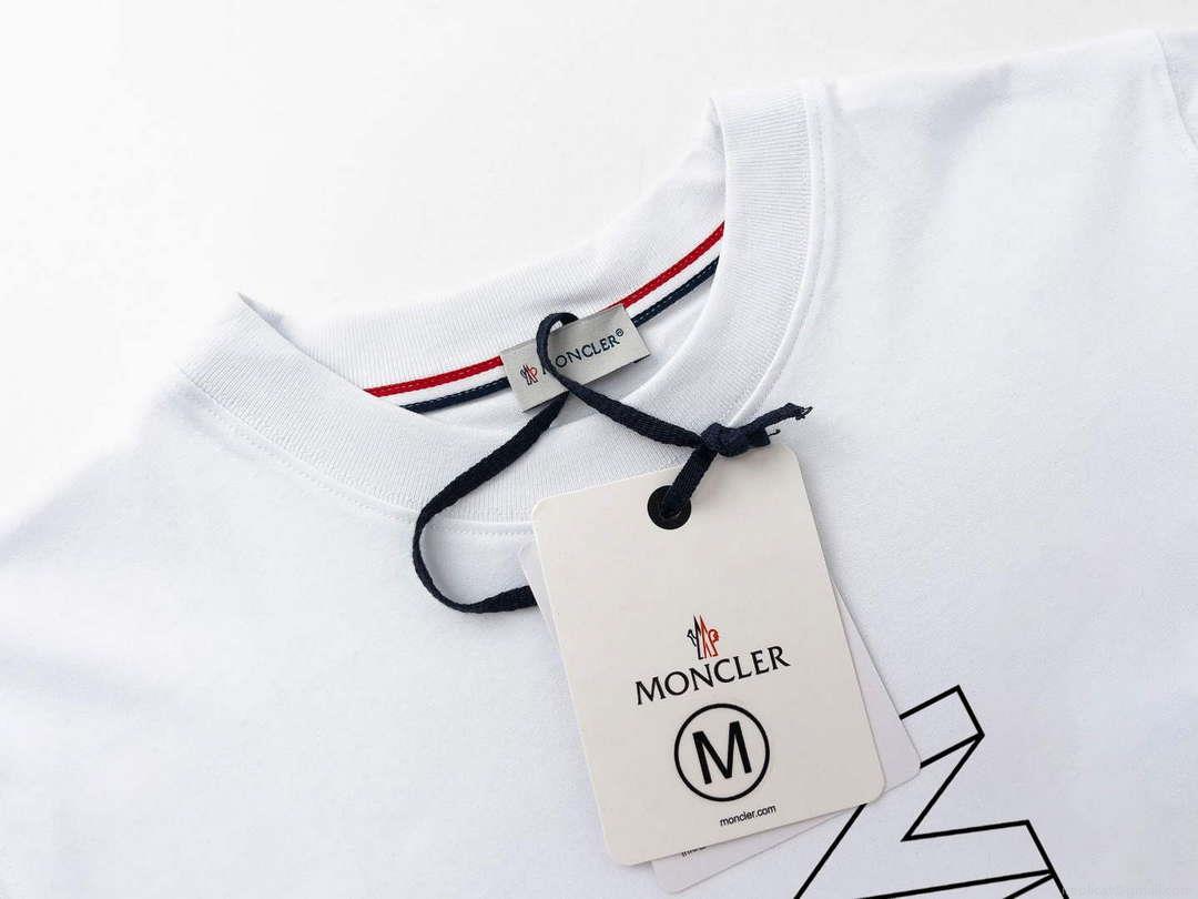 Moncler Men’s Women’s Short Sleeve T-shirt M54907