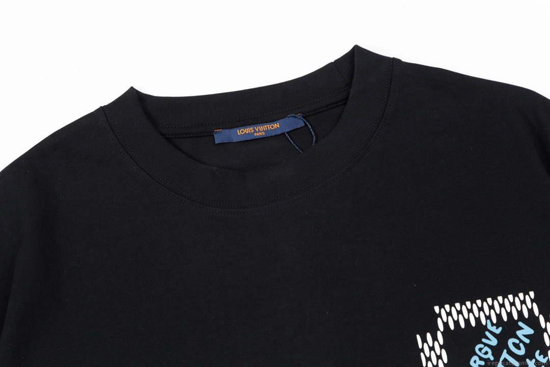 Louis Vuitton Men’s Women’s Short Sleeve T-shirt L36843