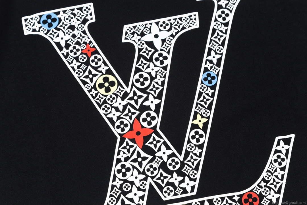 Louis Vuitton Men’s Women’s Short Sleeve T-shirt L36843
