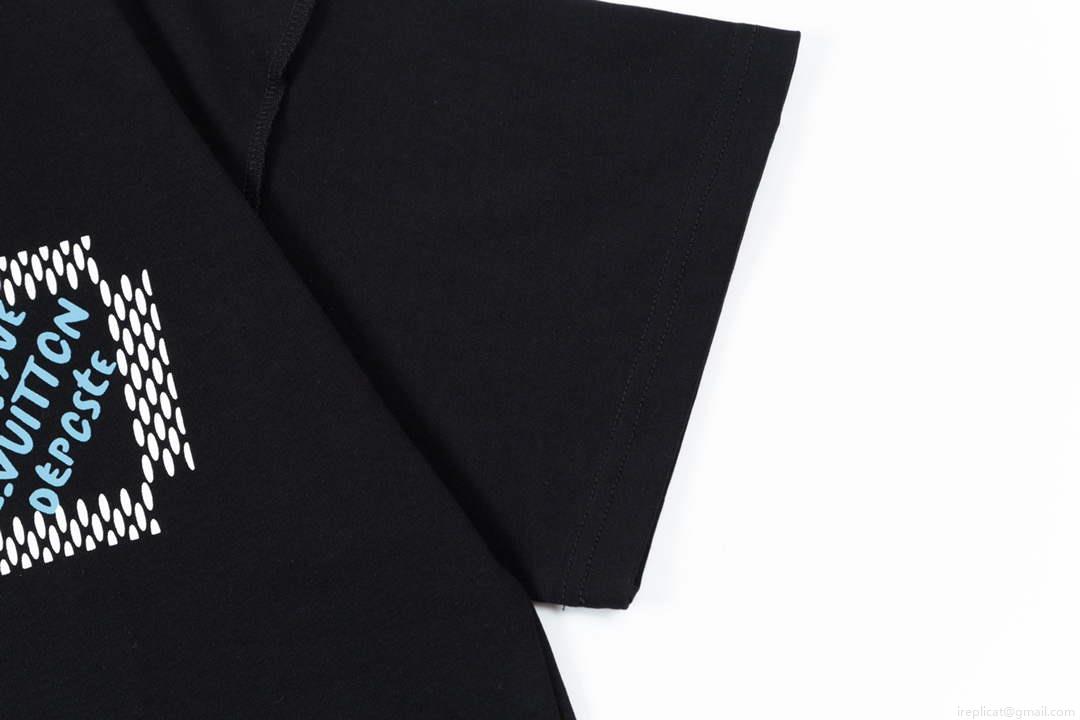 Louis Vuitton Men’s Women’s Short Sleeve T-shirt L36843