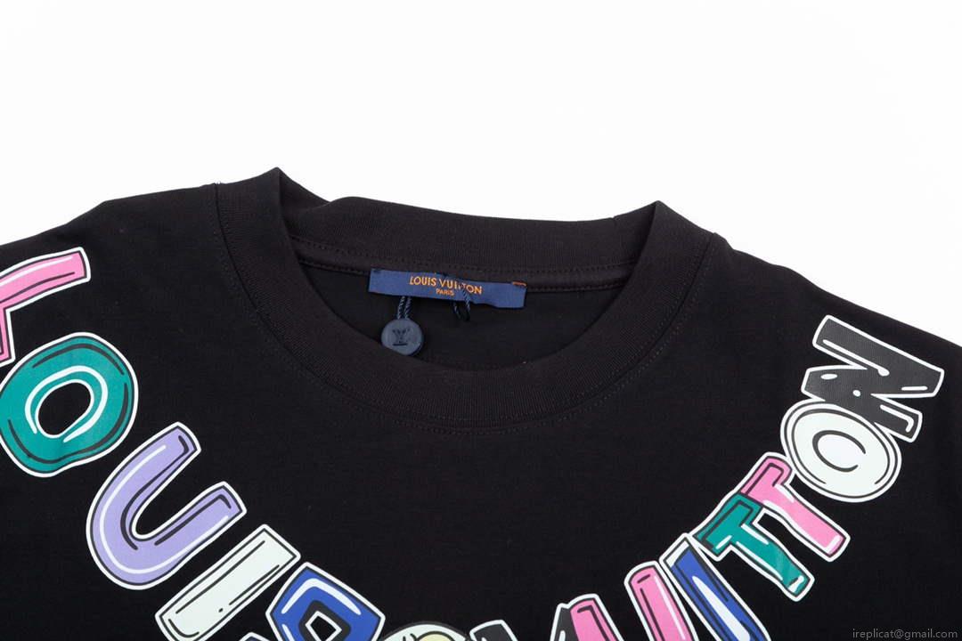 Louis Vuitton Men’s Women’s Short Sleeve T-shirt L36845