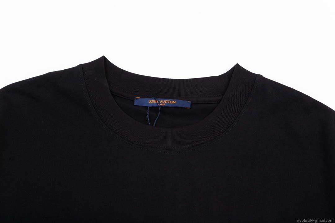 Louis Vuitton Men’s Women’s Short Sleeve T-shirt L36848
