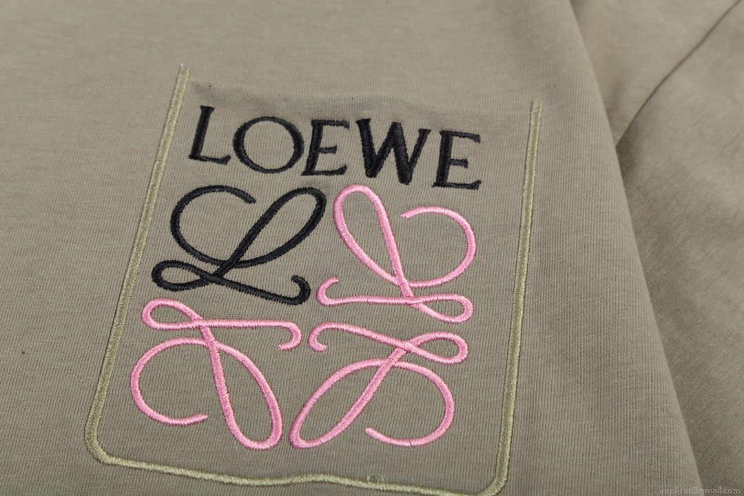 Loewe Men’s Women’s Short Sleeve T-shirt LW73204