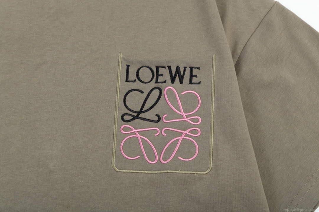 Loewe Men’s Women’s Short Sleeve T-shirt LW73204