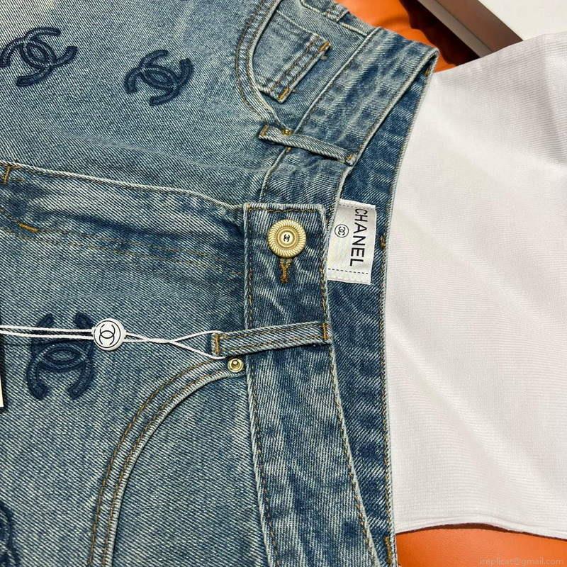 Chanel Women’s Fashion Denim shorts C58800