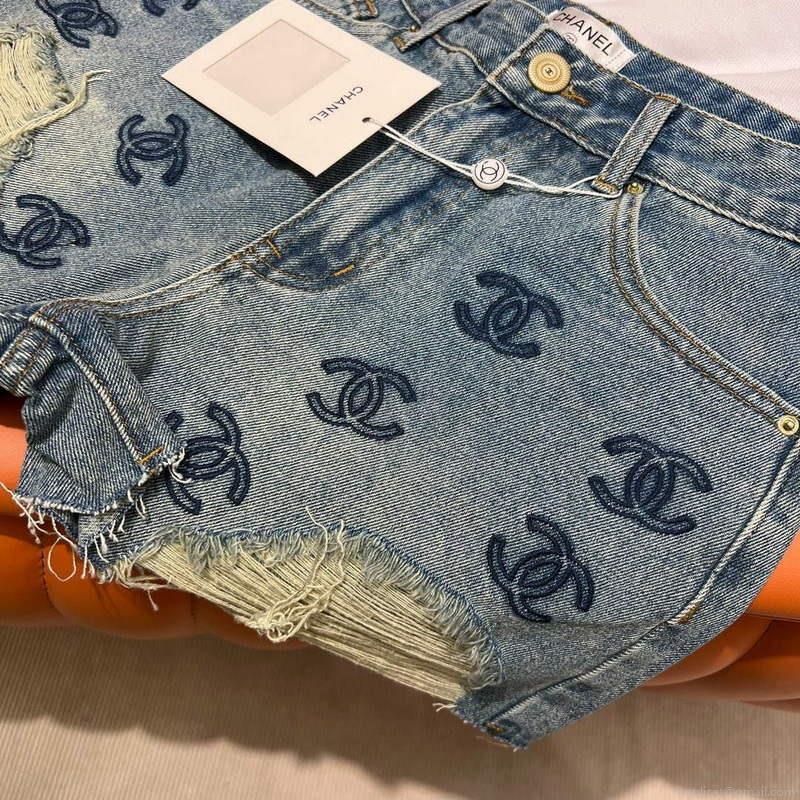 Chanel Women’s Fashion Denim shorts C58800