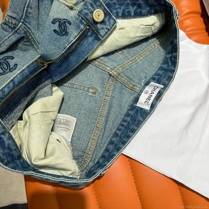 Chanel Women’s Fashion Denim shorts C58800