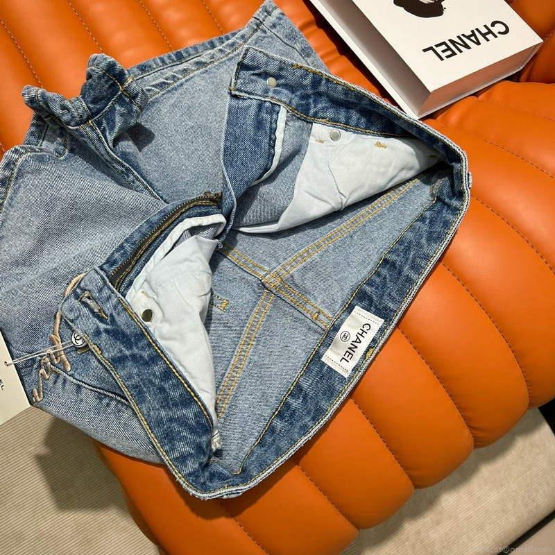 Chanel Women’s Fashion Denim shorts C58801