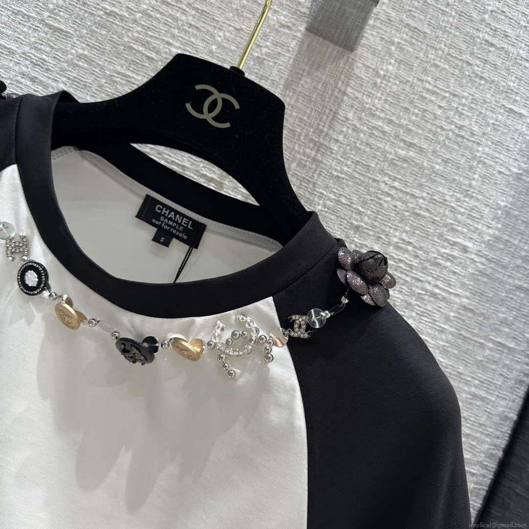 Chanel Women’s Fashion Clothing T-shirt C58824