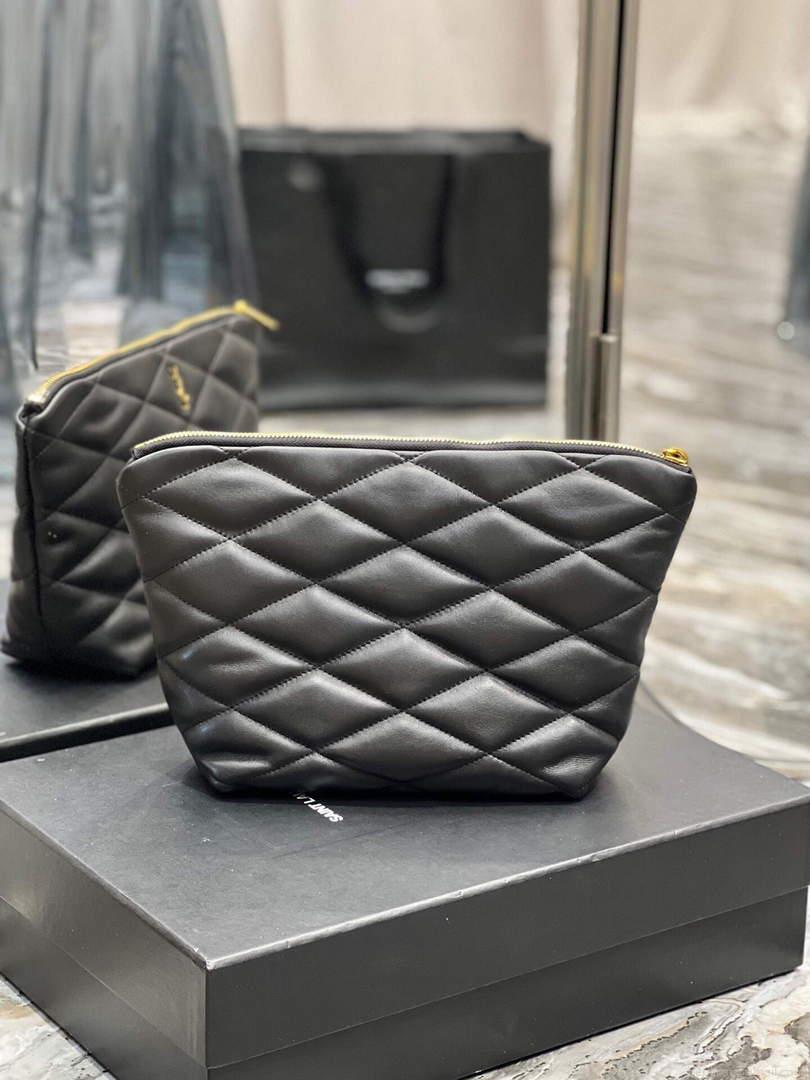 YSL 696779 Sade Pouch In Quilted Lambskin Black