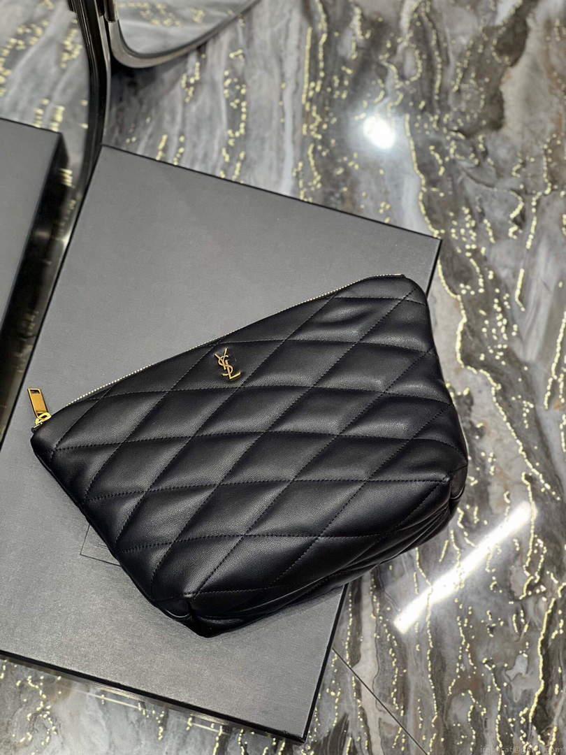 YSL 696779 Sade Pouch In Quilted Lambskin Black