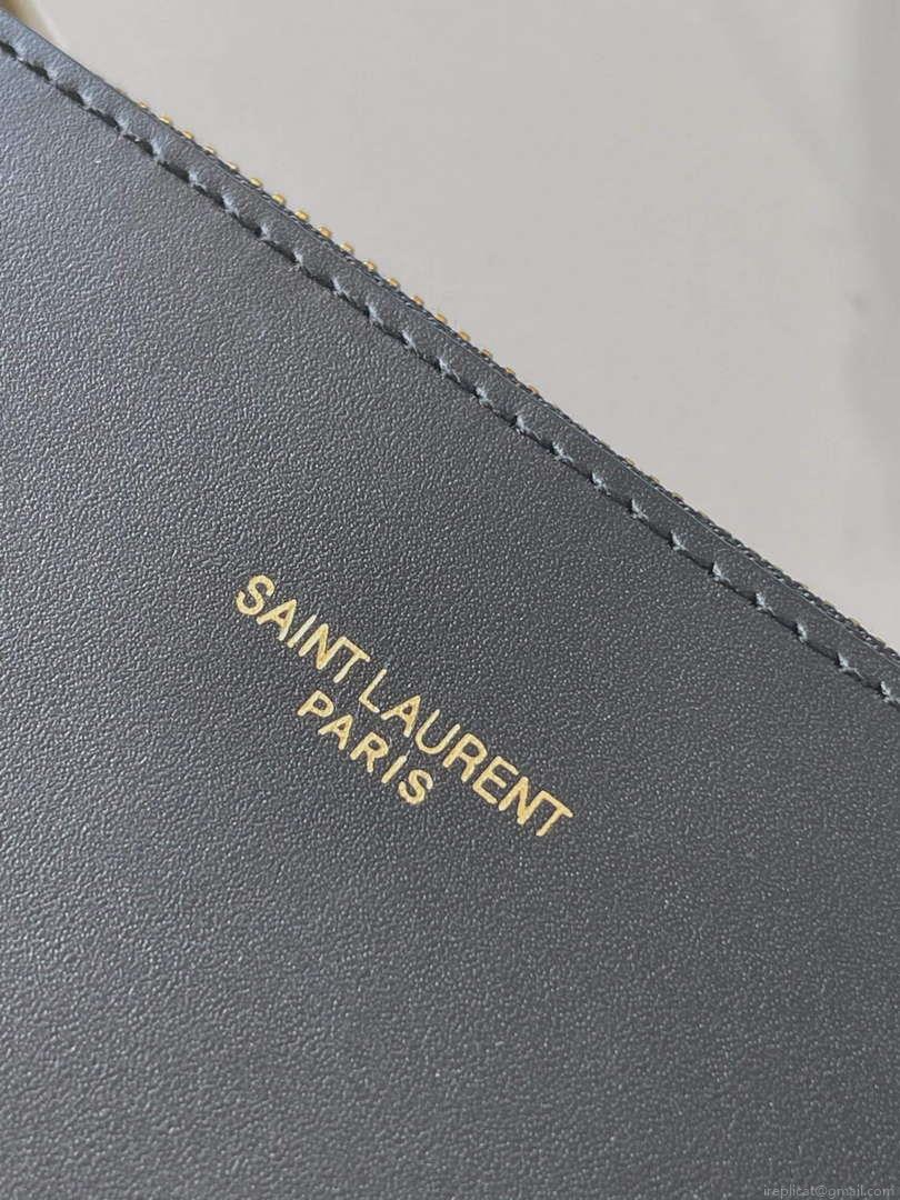 YSL 7428282 Le 37 Bucket In Shiny Leather Black