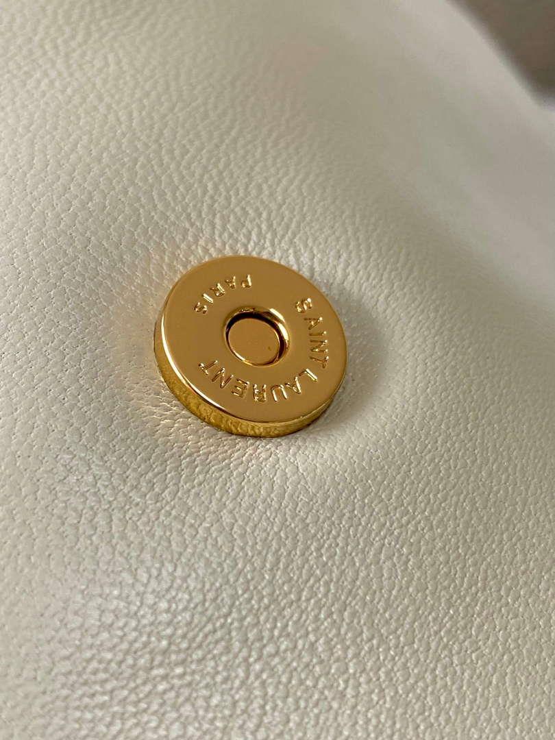 YSL 734153 Calypso In Lambskin Chain Bag White
