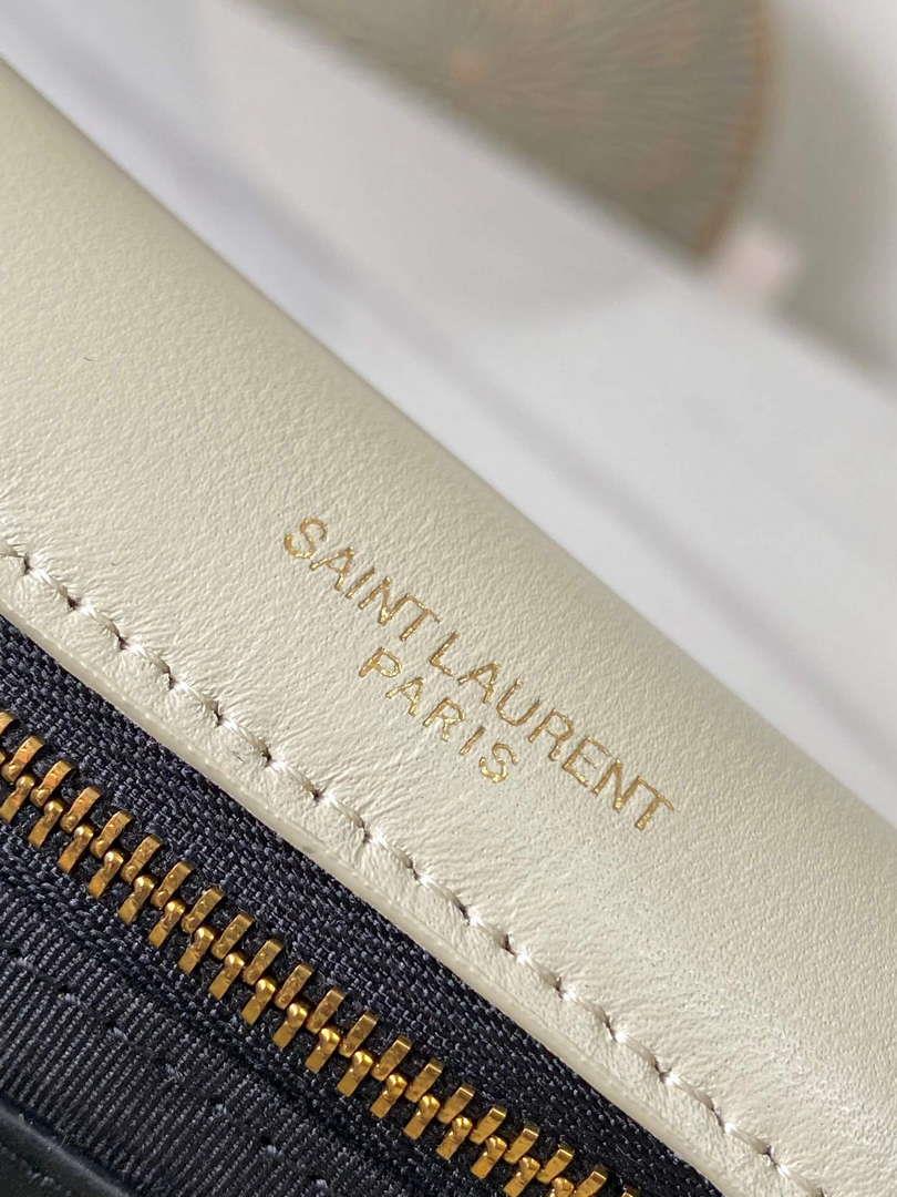 YSL 734153 Calypso In Lambskin Chain Bag White