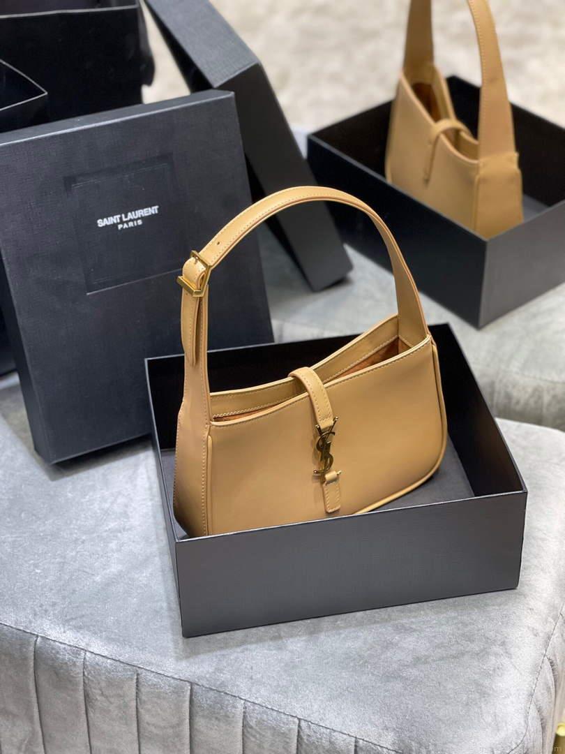 YSL LE5À7 657228 Hobo Bag In Smooth Leather Apricot