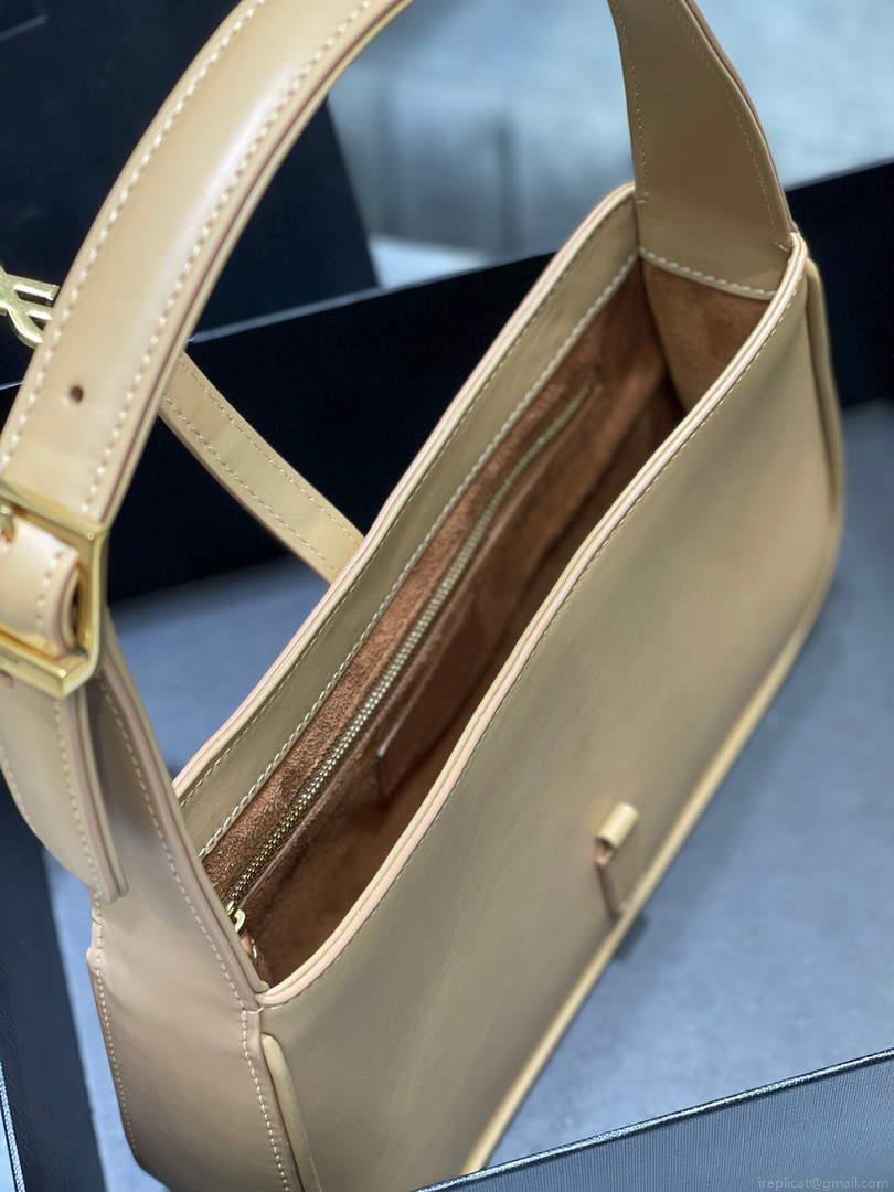 YSL LE5À7 657228 Hobo Bag In Smooth Leather Apricot