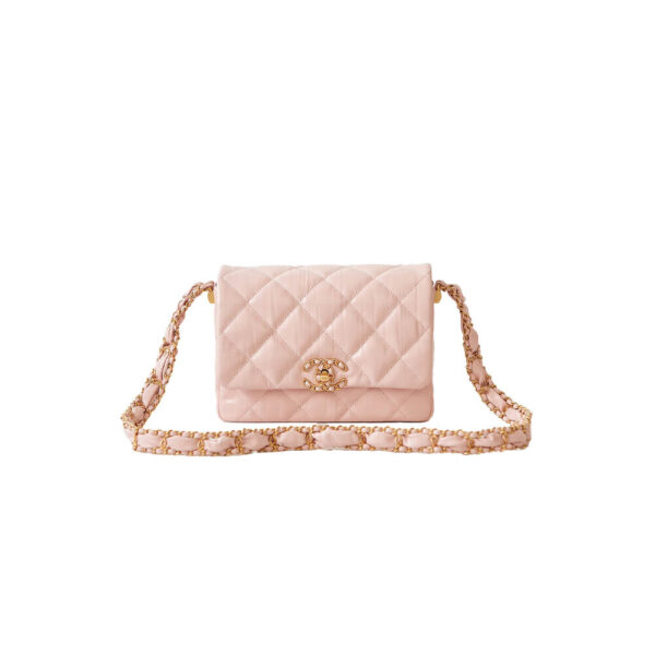 CHANEL MINI FLAP