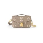 LV Pochette Métis East West