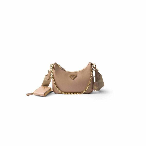 Prada Re-Edition 2005 Saffiano leather bag
