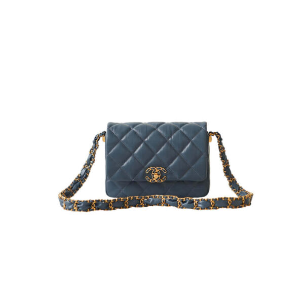 CHANEL MINI FLAP